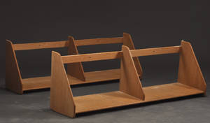 Hans J Wegner, Ry Møbler. Ett par vägghyllor i ek 2
