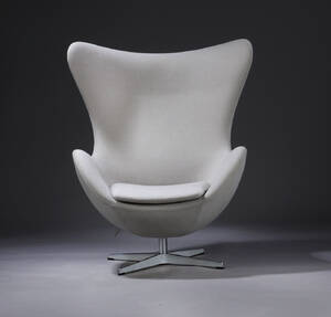 Arne Jacobsen. Ægget, model 3316, Hallingdal uld fra år 2009