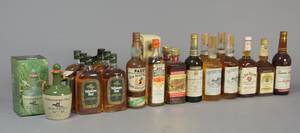 Samling whisky m.m. bl.a. Tullamore Dew, Old Bushmills, Tom Dooley m.m. 20