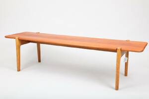 HANS J WEGNER, DANMARK, 1914-2007, SOFFBORD, JH 575, JOHANNES HANSEN DANMARK, VÄNDBAR SKIVA AV TEAK, UNDERREDE I EK, BRÄNNMÄRKT JOHANNES HANSEN COPENHAGEN DENMARK, HÖJD 42, LÄNGD 160, DJUP 42 CM