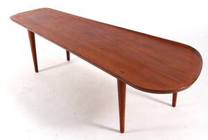Arne Hovmand Olsen. Sofabord, model 180