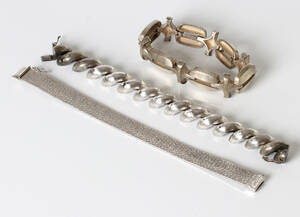 SILVERARMBAND, TRE ST