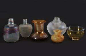 Glas 6 delar, mestadels Bertil Vallien för Kosta