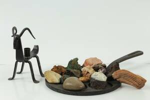PARTI med mineraler, plättlägg samt ljusstake
