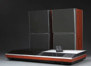 Bang og Olufsen, Beocenter 7007 samt to Beovox S 55 3