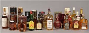 Samling whisky bl.a. Royal Salute, Dimple m.m. 23