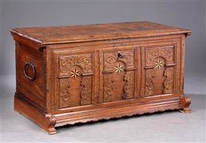 Sønderjysk renaissance kiste af egetræ, ca. 1700