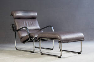 Yrjö Kukkapuro, Sessel mit Hocker, Modell Remmi 2