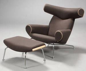 H. J. Wegner. Lænestol, model EJ100 Ox chair med tilhørende skammel 2