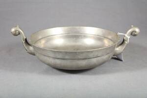 EDVIN OLLERS 1888-1959, KALLSKÅL, TENN, SCHREUDER OLSSON AB, 1928, HÖJD MED HÄNKEL 11,5, DIAM 27 CM
