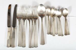 JACOB ÄNGMAN, BESTICK, 24 DELAR, ROSENHOLM, SILVER, GAB, STOCKHOLM, BESTÅENDE AV 7 GAFFLAR, 2 KNIVAR, 3 SKEDAR SAMT 12 KAFFESKEDAR, TOTALVIKT 700 GRAM