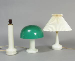 Samling bordlmaper bl.a. Parasol, Le Klint m.m. 1900-tallets 2. halvdel 3