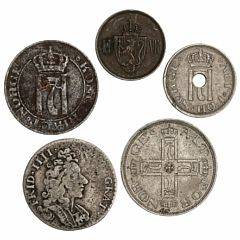 Norge, Frederik IV, 8 skilling 1702, NM 22, H 6A, nyere mønter 4 stk. inkl. 2 øre 1920, 50 øre 1922 uden hul, NM 55, i alt 5 stk.