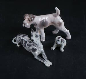 Dahl Jensen figurer i form af hunde