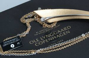Ole Lynggaard 18k borstad gult och vitt guld hängsmycke med diamant ca 0,06ct