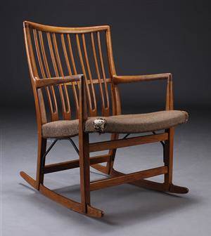 H. J. Wegner. Gyngestol, egetræ, model ML-33
