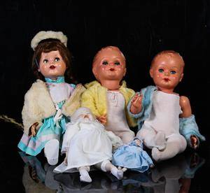 Samling dockor, porslin och melanim, 1900-talets första hälft 5