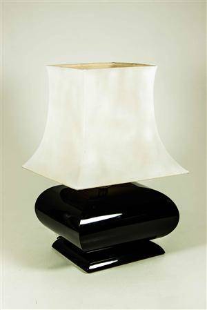 Bordslampa Italiensk i med fot i plexiglas. Höjd ca 60 cm