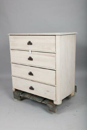 BYRÅ, TIDIGT 1900-TAL, VITBETSAD FURU, GUSTAVIANSK STIL, HÖ 93, 98 X 46 CM