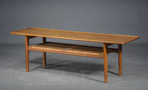 Hans J. Wegner. Sofabord af teak eg, model AT10