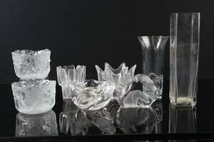 KJELL ENGMAN, skålar, 2 st, Midsommardansen, Kosta Boda samt skålar, 3 st, Orrefors, vaser, 2 st samt konstglas