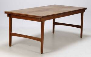 Johannes Andersen 1903-1991 Spisebord af teak.