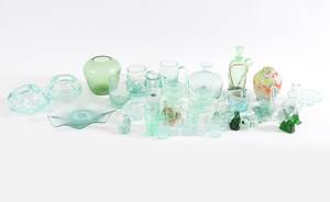 Parti glasföremål, bl.a. Ture Berglund för Stockholms Glasbruk
