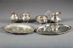 GRÄDDKANNA, SOCKERSKÅL SAMT BRICKA, 2 ST UPPSÄTTNINGAR, SILVER, ENA UPPSÄTTNING 800 SILVER, TOTALVIKT 570 GRAM
