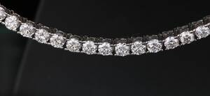 Diamond necklace with brilliant cut diamonds 11.50ct