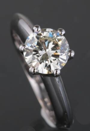 Ring in 18t with a brilliant cut diamond 1.51ct This lot has been put up for resale under the new lot no. 5686687