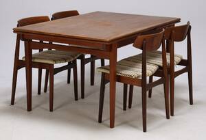 Dansk møbelproducent Spisebord samt fire stole, teak 5