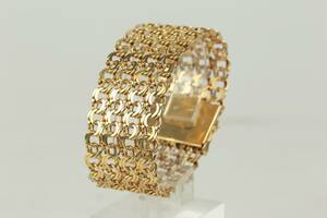 ARMBAND, bred bismarck, guld, 18 k, ca 81,1 g, Köping, 1969