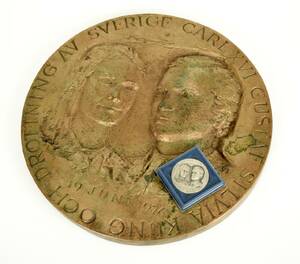 Medalj och Väggrelief Tillander 1900-tal