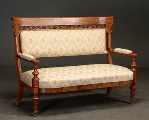 Sofa af mahogni og nøddetræ, 1800-tallets slutning
