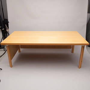 SKRIVBORD med SIDOBORD och HURTSAR 2 st
