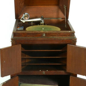 SALONGSGRAMMOFON, Victrola, Victor Talking Machine Company, USA, 1913.