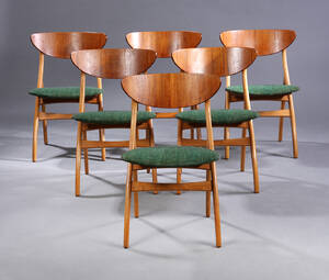 Dansk møbelproducent. Seks stole af teak og eg, 1950erne. 6