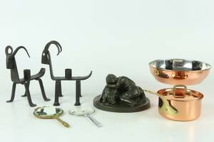 PARTI med bl.a. ljusstakar, 2 st, figurin, smörkastrull