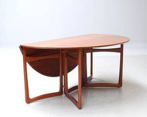 Peter Hvidt 1916-1986 Orla Mølgaard-Nielsen 1907-1993. Drop leaf Table i teak