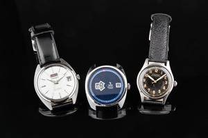 Tre vintage herrearmbåndsure - Citizen Automatic DayDate, Yema samt Eterna Automatic 3