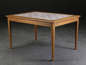 Flisebord, Louis XVI stil