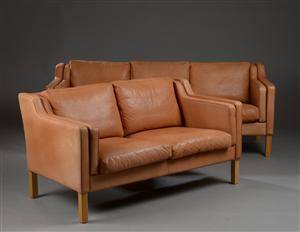 Thams Møbelfabrik. 3-pers. og 2-pers. sofaer, læder.