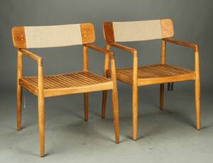 Henrik Pedersen for Gloster. Et par armstole model Archi. 2