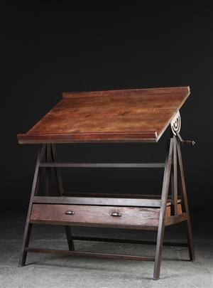 Arkitektbord Ritbord med justerbar skiva