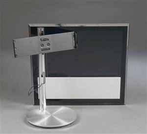 Bang Olufsen. BeoVision 10-32 fladskærms-tv