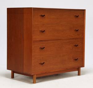Peter Hvidt 1916-1986 og Orla Mølgaard-Nielsen 1907-1993 Kommode af massiv Bangkok teak, ca. 1960