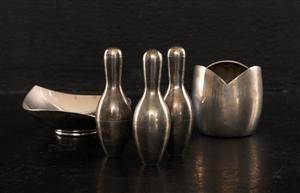 Liten skål, fat och bowlingpriser i silver, ca 164 gram
