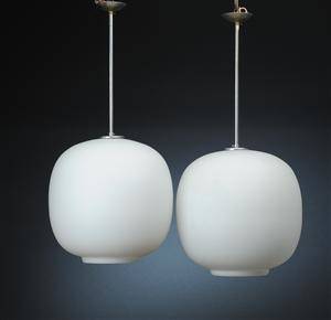 Vilhelm Lauritzen. Par Radiohus pendler, krom, Ø 32 cm. 2