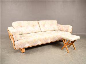 Dux bäddsoffa Lincoln och pall2