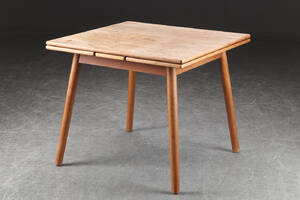 Poul M. Volther. Spisebord model C36, teak og eg